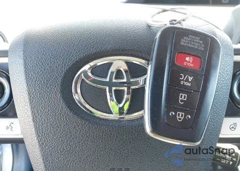 2017 Toyota Prius Prime Advanced из США, поврежденный, VIN JTDKARFP0H3048476